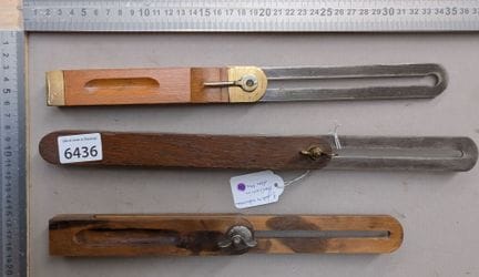 3 jolies équerres bois acier laiton - Dimensions e