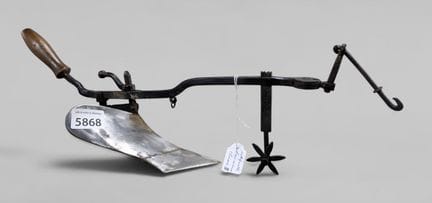 une maquette de charrue ancienne - 40 cm - état vo