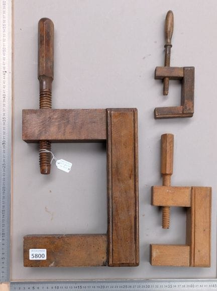 3 anciens serre-joints - Dimensions et état voir p