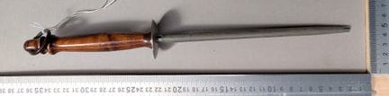 Ancien fusil aiguiseur de boucher manche en bois X