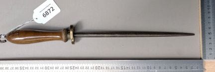 Ancien fusil aiguiseur de boucher manche en bois X