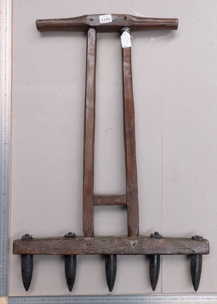 Ancien re piquoir à 5 dents - Dimensions et état v
