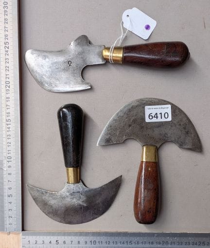 3 couteaux à pied de cordonnier bottier sert à déc