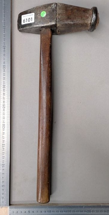 Rare un marteau de métier - Dimensions et état voi