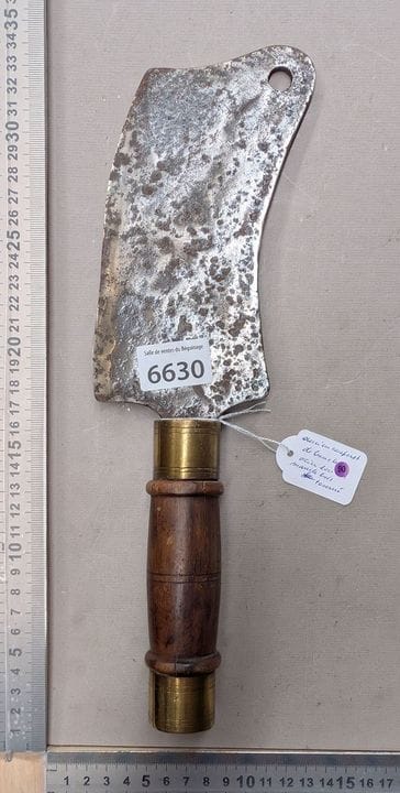 Ancien hachoir couperet acier laiton manche en boi
