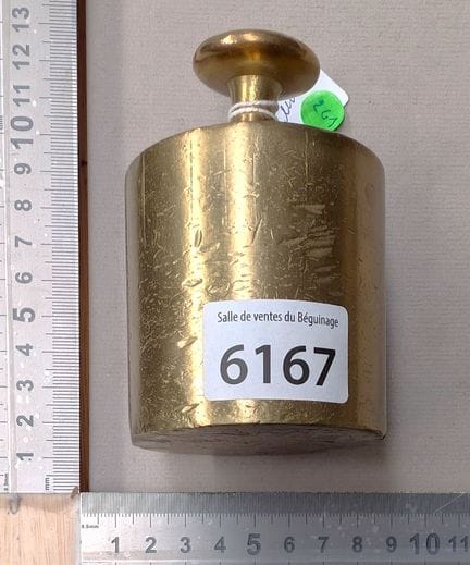 1 ancien poids 2 kg en cuivre - Dimensions et état