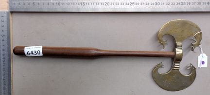 Cute little shower hatchet - See photos for dimens
