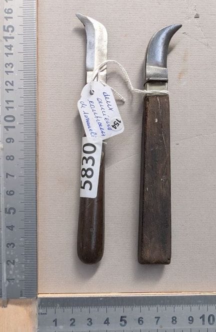 2 Anciens couteaux de sommelier - Dimensions et ét