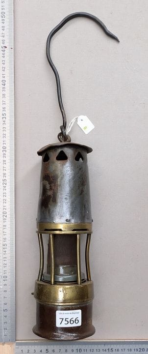 1 lampe de mineur - Dimensions et état voir photos