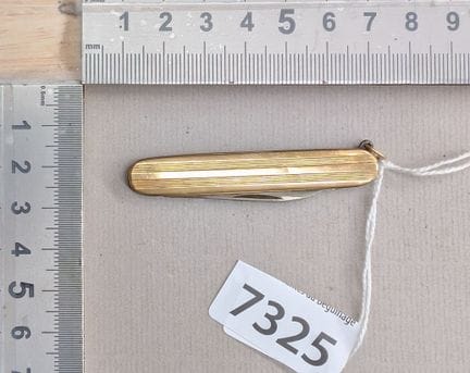 1 couteau ancien plaqué OR  - Dimensions et état v