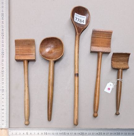 5 cuillères à beurre en bois - Dimensions et état 