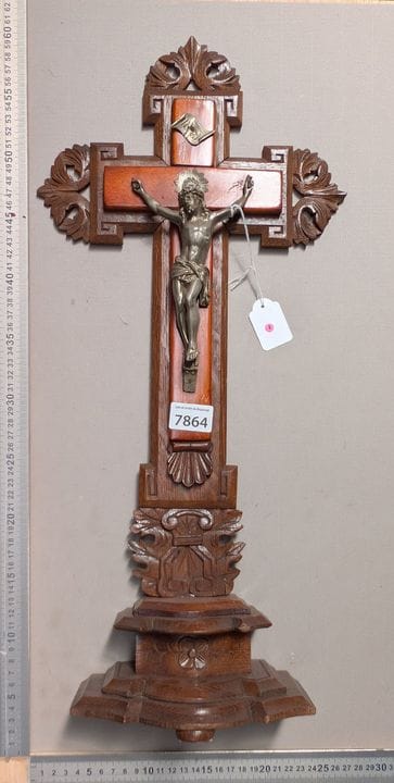 Ancien Christ sur croix en bois - Dimensions et ét