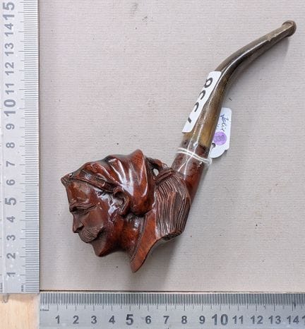 1 ancienne pipe sculptée - Dimensions et état voir