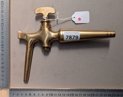 Ancien robinet en bronze - Dimensions et état voir