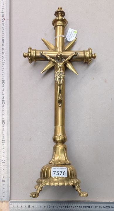 Ancienne croix crucifix en bronze - Dimensions et 