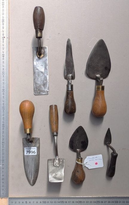 7 truelles de métiers anciens - Dimensions et état