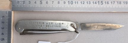Canif ancien métallique pliant CORDERIE "LE LIS" -