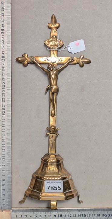 Ancien Christ en cuivre ou bronze - Dimensions et 