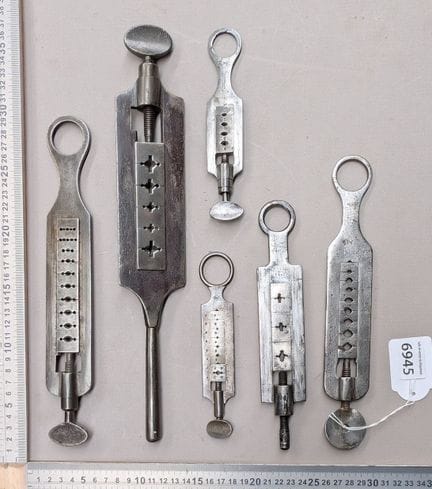 6 truelles d'horloger anciennes à fileter - Dimens