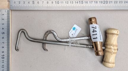 2 tir bottes anciens - Dimensions et état voir pho