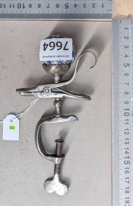 1 porte aiguille en acier laiton forgé - Dimension