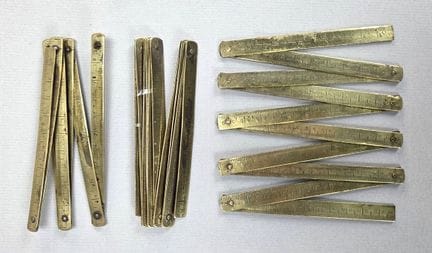 3 mètres en laiton ancien - Dimensions et état voi