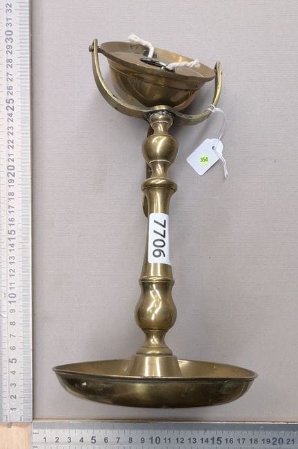 Ancienne lampe à huile en cuivre  - Dimensions et 