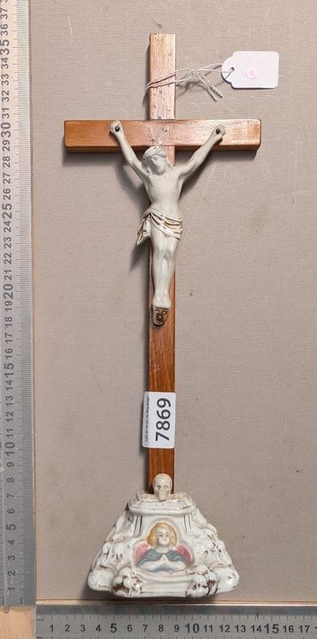 Ancien Christ sur croix en bois - Dimensions et ét