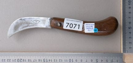 Serpette ancienne avec manche en bois (pliante) - 