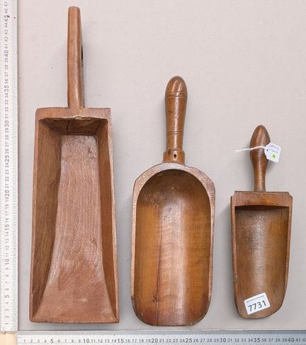 3 pelles en bois épicerie - Dimensions et état voi