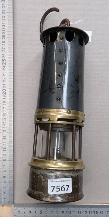 1 lampe de mineur - Dimensions et état voir photos