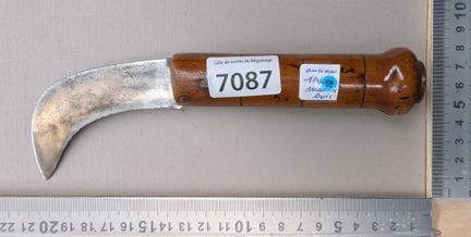 Serpette ancienne avec manche en bois (pliante) - 