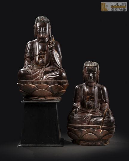 VIETNAM, XIXème siècle. Deux Bouddha assis sur le 