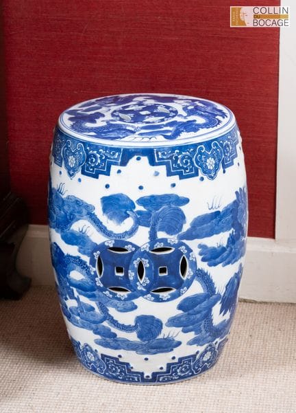 - CHINA Porcelain stool, 20th century
- CHINA Mode