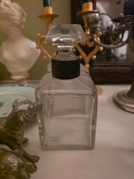 Carafe en verre monture Métal