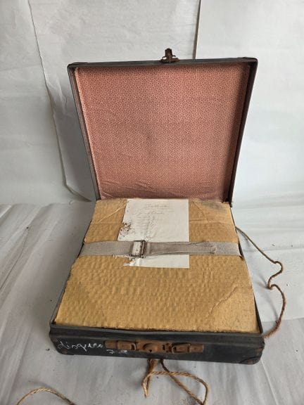 Set mit Schallplatten . 78T