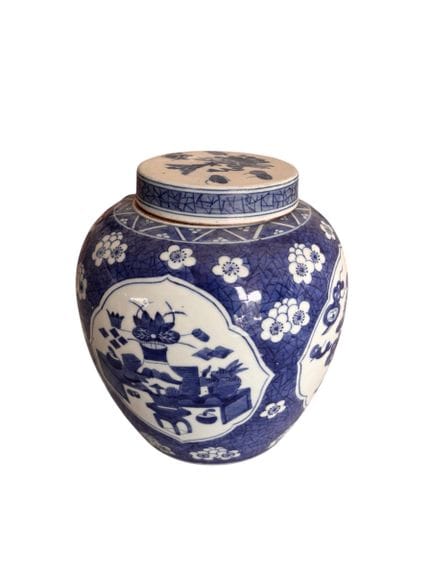 CHINA Blue-and-white ginger jar
H: 25 cm.
A few ch