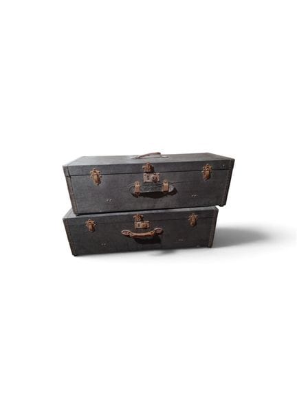 Lot de 2 malles de calèche
23,5 x 76 x 25,5 cm