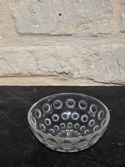 雷内·拉利克
阿斯珀斯杯
玻璃器皿上签名：R. Lalique
直径 13.5 厘米
