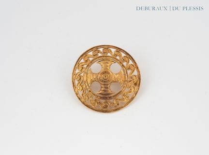 Runde Brosche aus 750er Gold mit durchbrochenem Mu