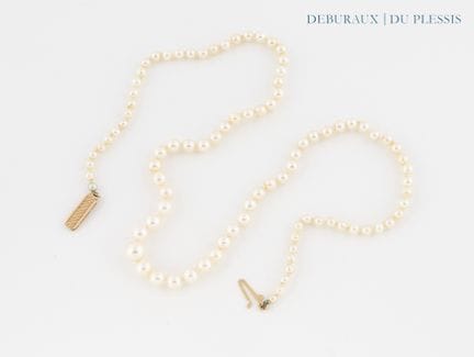 Collier de perles de culture en chute, fermoir or 