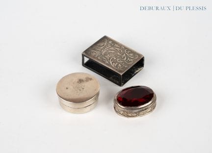 Set in argento straniero con titolo superiore a 80