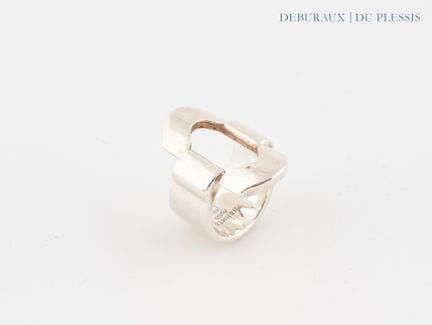 HERMES. 
Bague en argent 925°/°°.
Signée
TDD 49
Po
