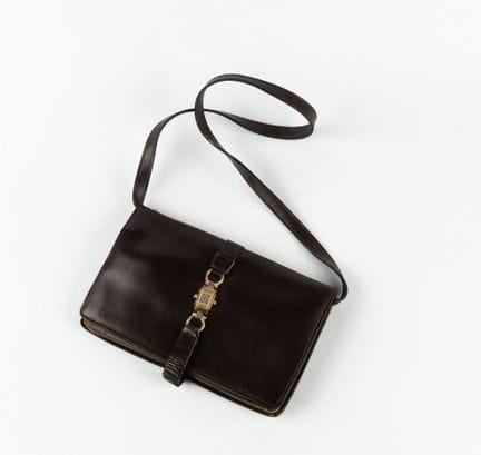 CELINE vintage
Borsa modello Trio in pelle marrone