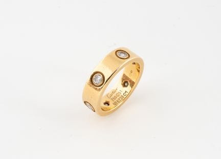 CARTIER
Anello "Love" modello classico in oro 750°
