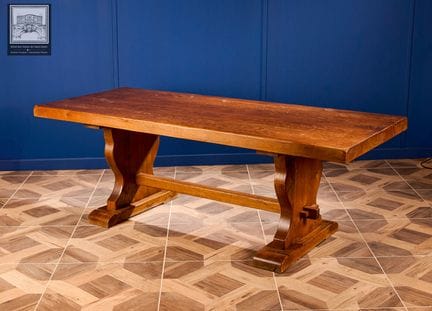 Table dite d'abbaye ou de ferme
Bois 
Dim. H. 76x2