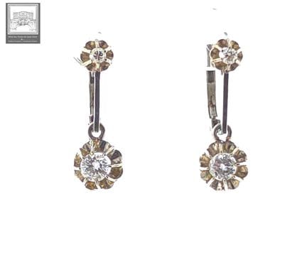Paire de pendants d'oreilles
Or gris 18K 750/°°° 
