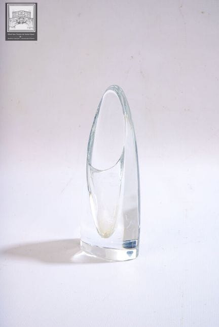 BACCARAT
Vase sifflet en cristal 
Marque du tampon