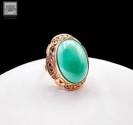Durchbrochener Ring 
18 Karat Gelbgold 750/°°°
Mit
