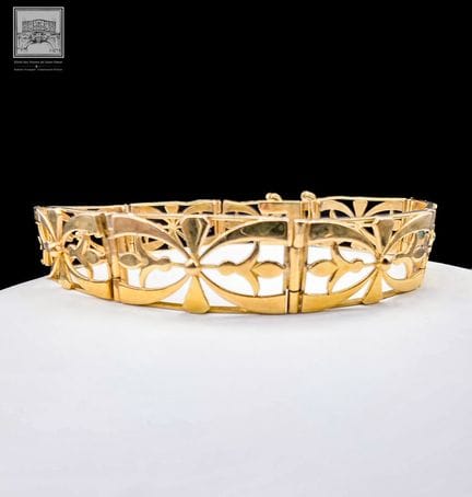 Bracelet 
or jaune 18K 750/°°° ajouré à décor de m